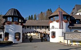 Mira Hotel Schloss Rosenegg